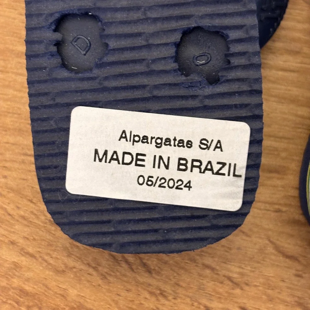 NEW HAVAIANAS Brazil Logo Flip Flops Navy Blue Kids Size 10C Summer Rubber